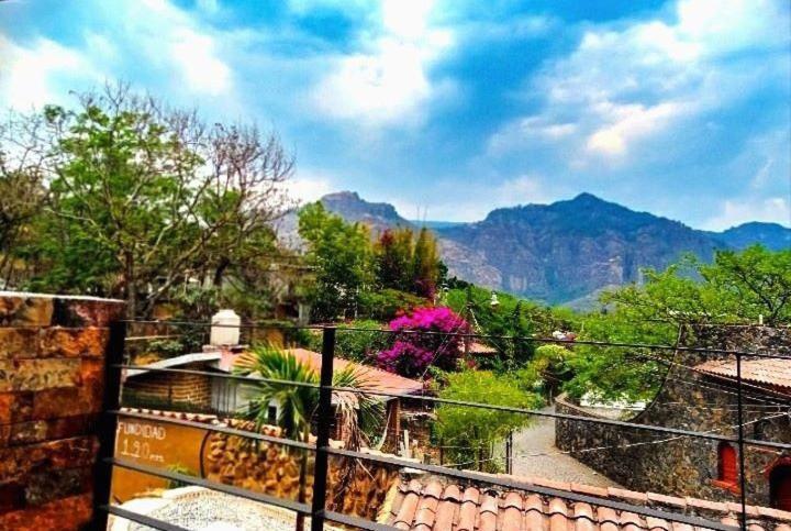 Hotel Casa Maximiliano Tepoztlán Exteriör bild